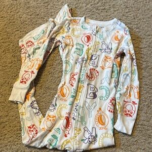 *4 for $15* Old Navy Footed Pajamas